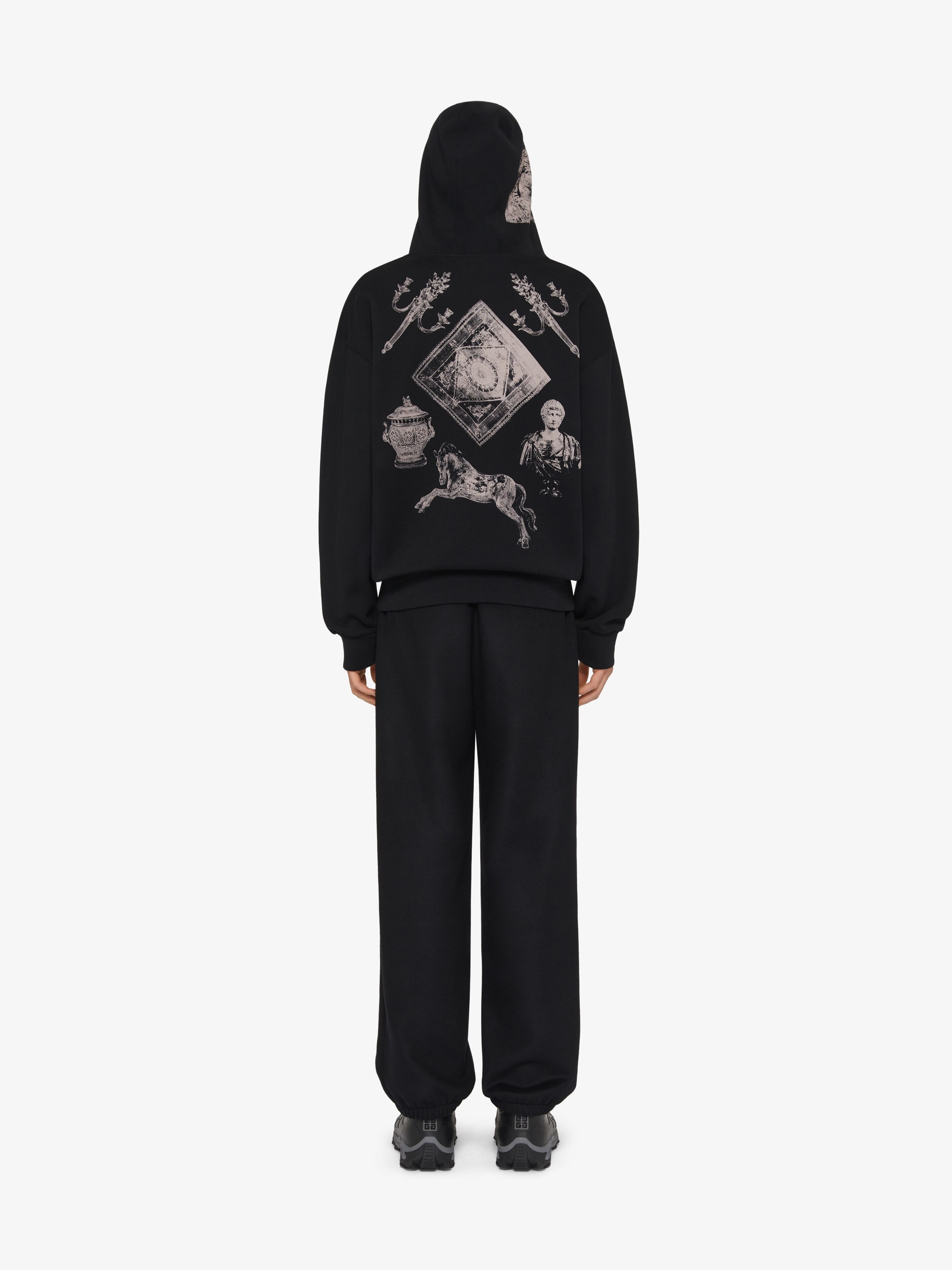 HOODIE IN FLEECE WITH HUBERT OBJECTS PRINT - 3