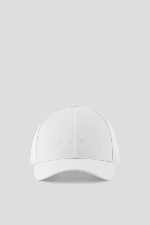 Mats Cap in White - 2