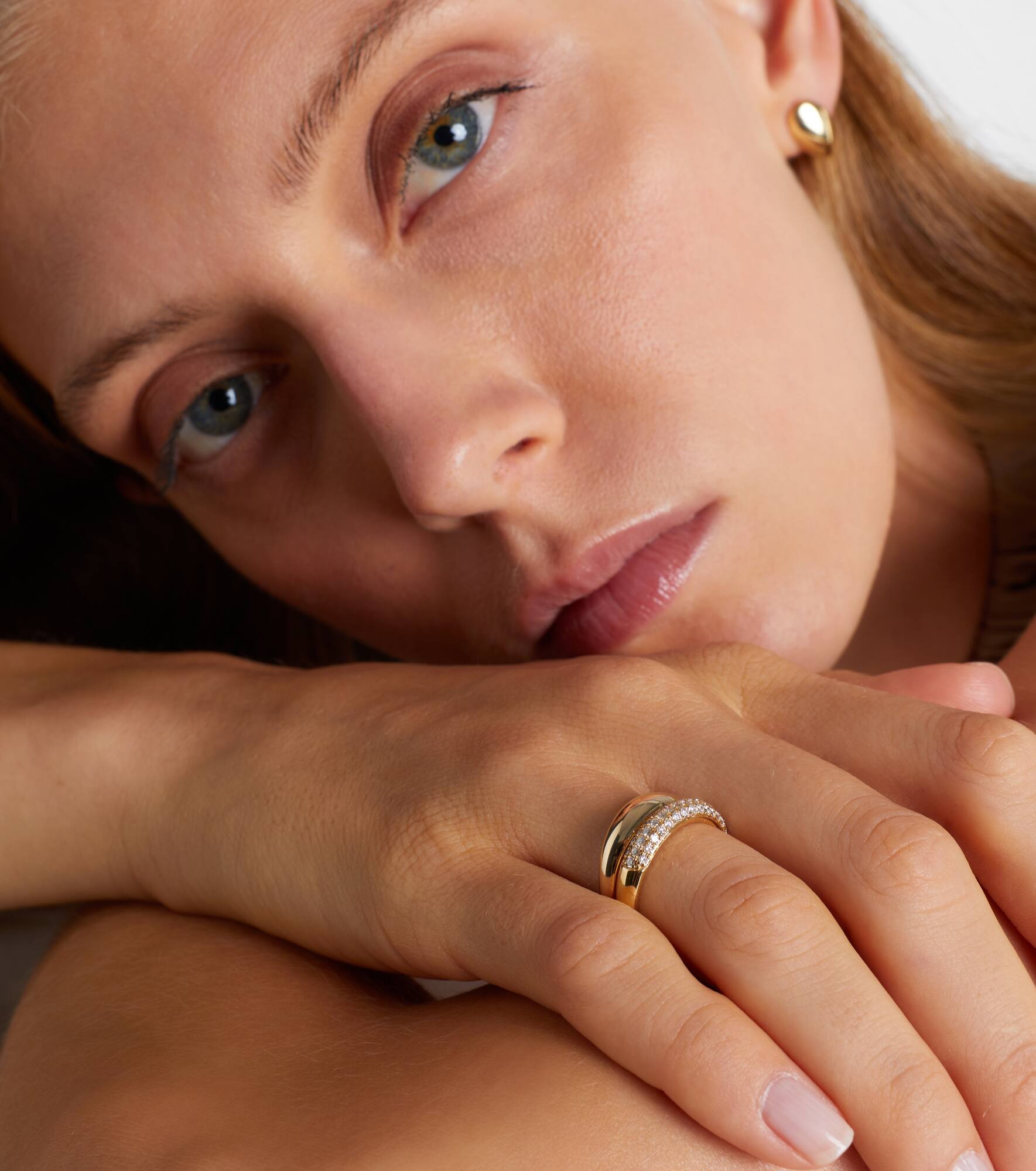 18kt gold ring with diamonds - 2