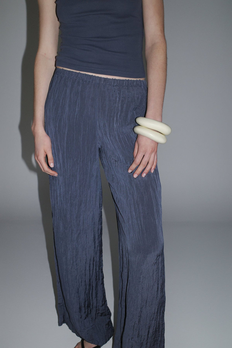 Crinkle Relaxed Pants - Ink 6