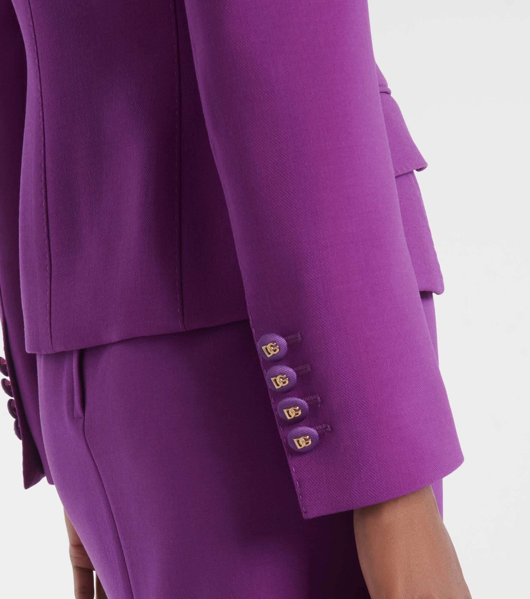 Virgin wool crêpe blazer - 6