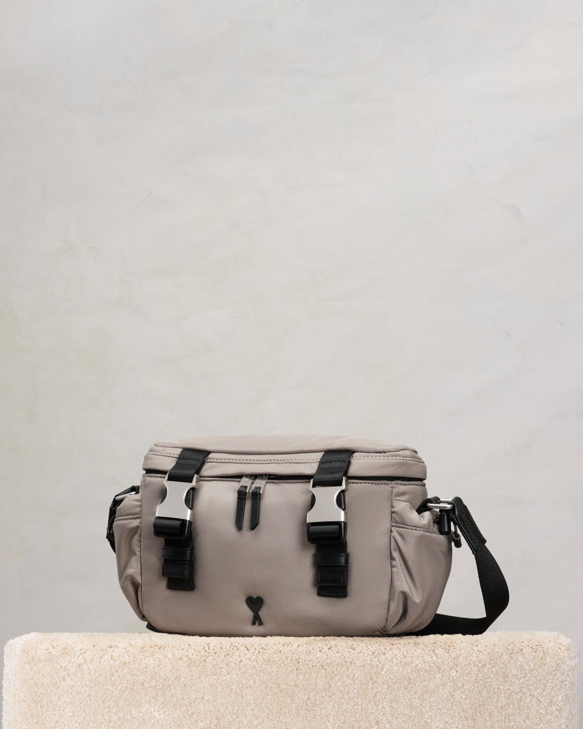 AMI DE COEUR MESSENGER BAG - 2