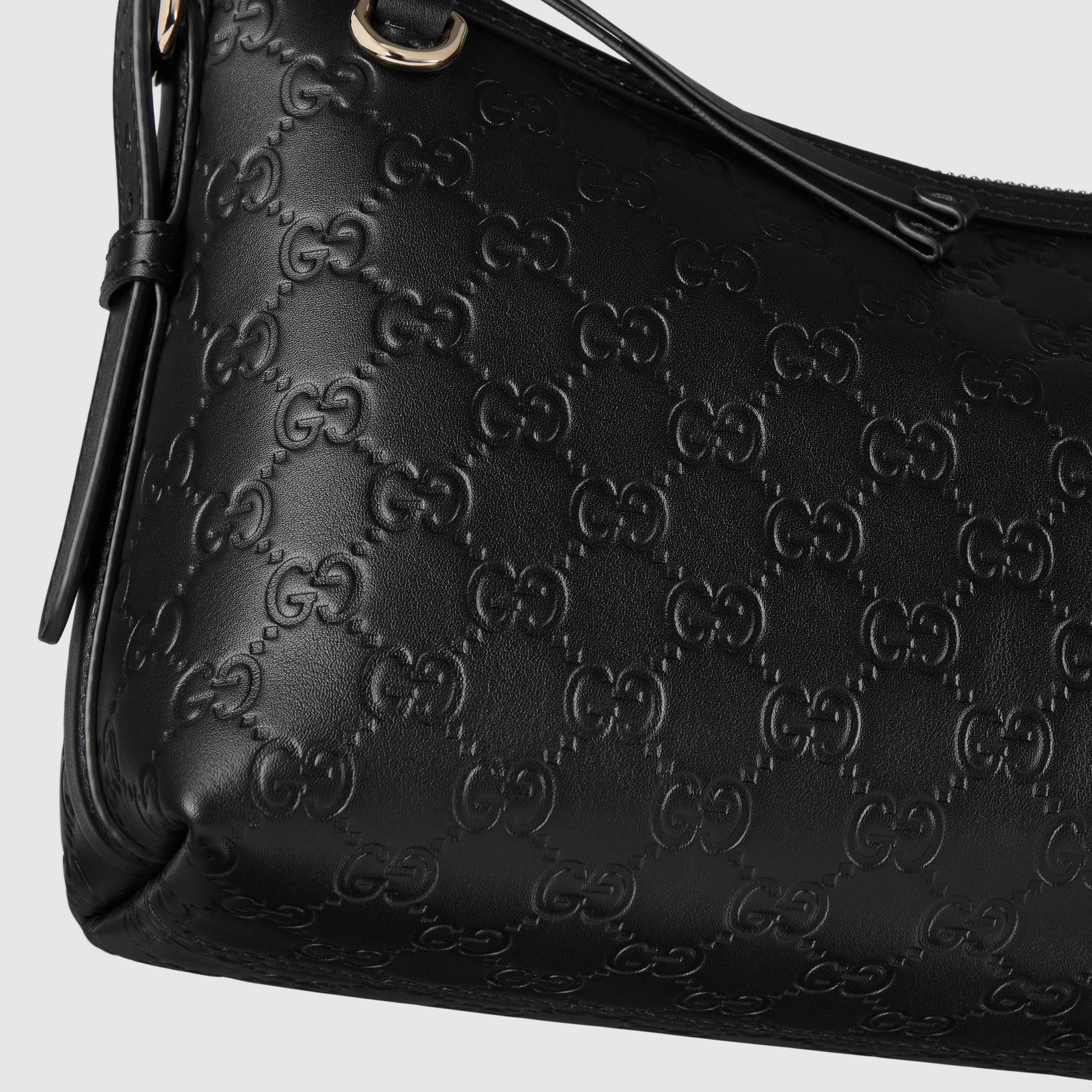 GG Emblem medium shoulder bag - 8