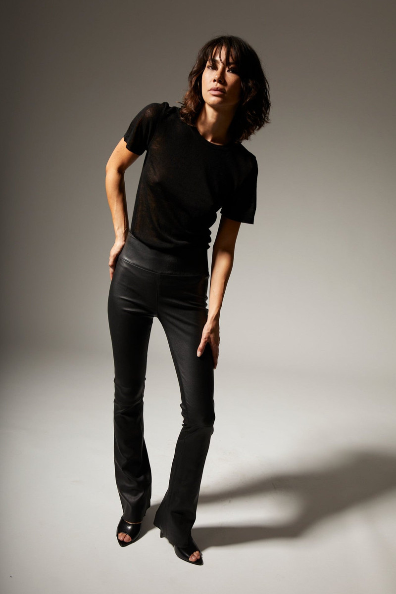 BLACK TISSUE CASHMERE CLASSIC TEE 3