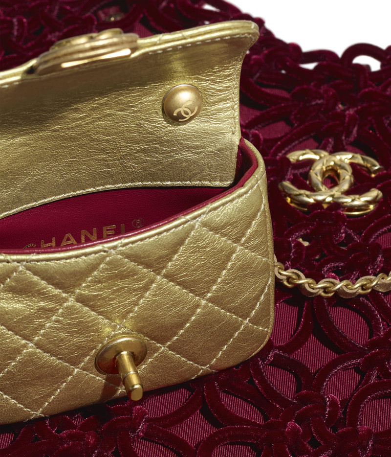 CHANEL Shopping Bag outlook