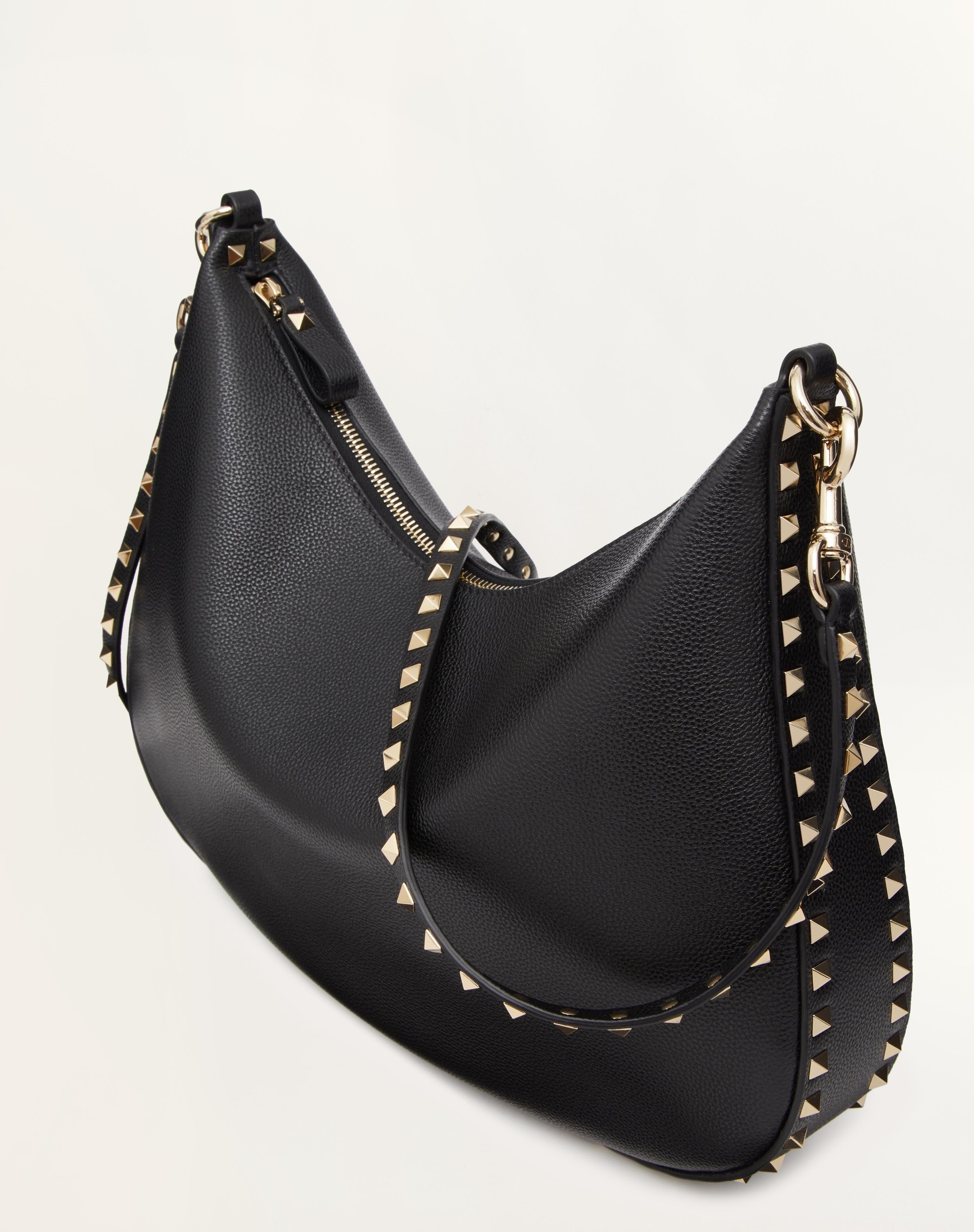 ROCKSTUD HOBO BAG IN GRAINY CALFSKIN - 5