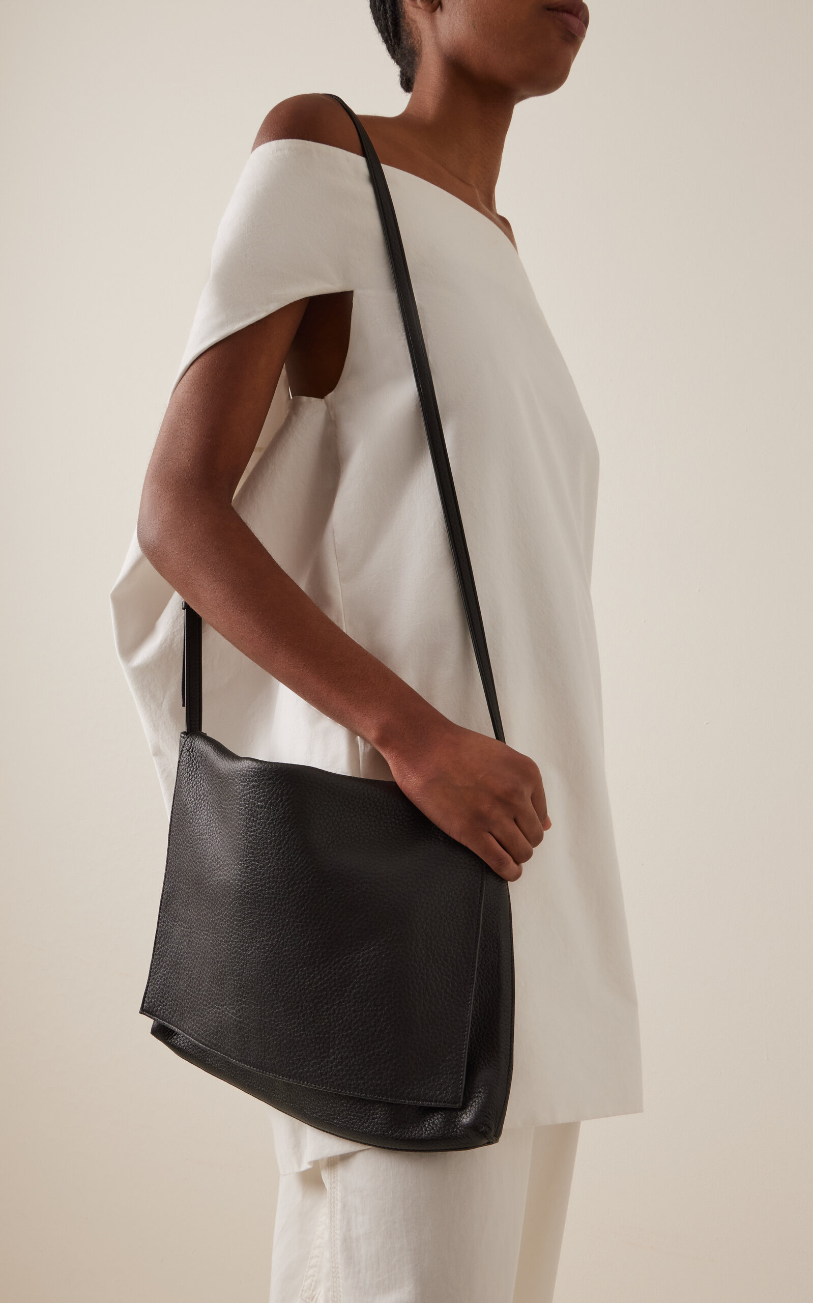 Nan Leather Messenger Bag black - 2