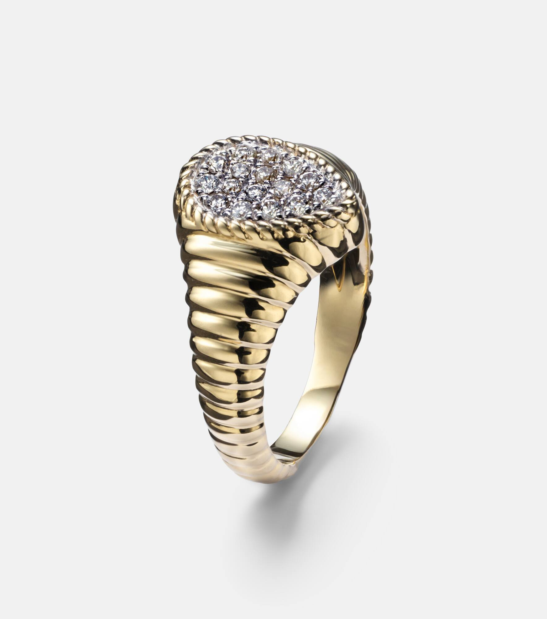 9kt gold ring with diamonds - 4