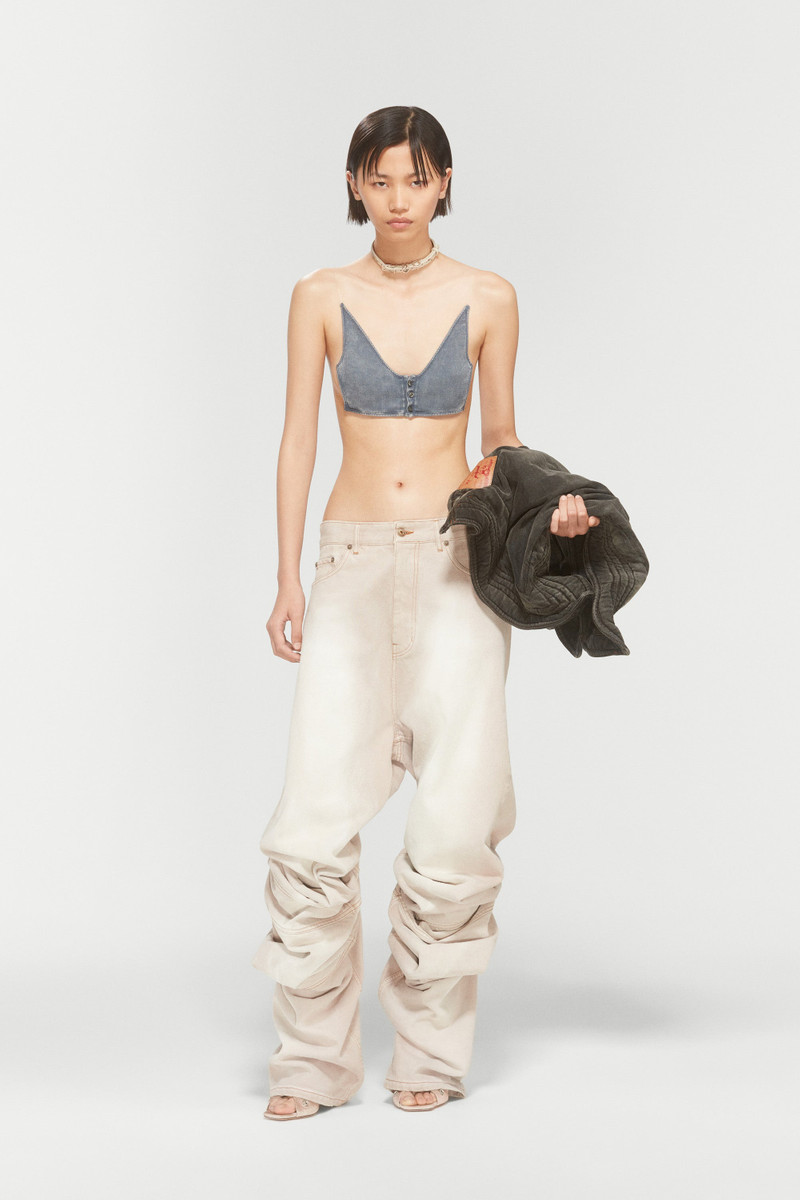 INVISIBLE STRAP BRALETTE 1