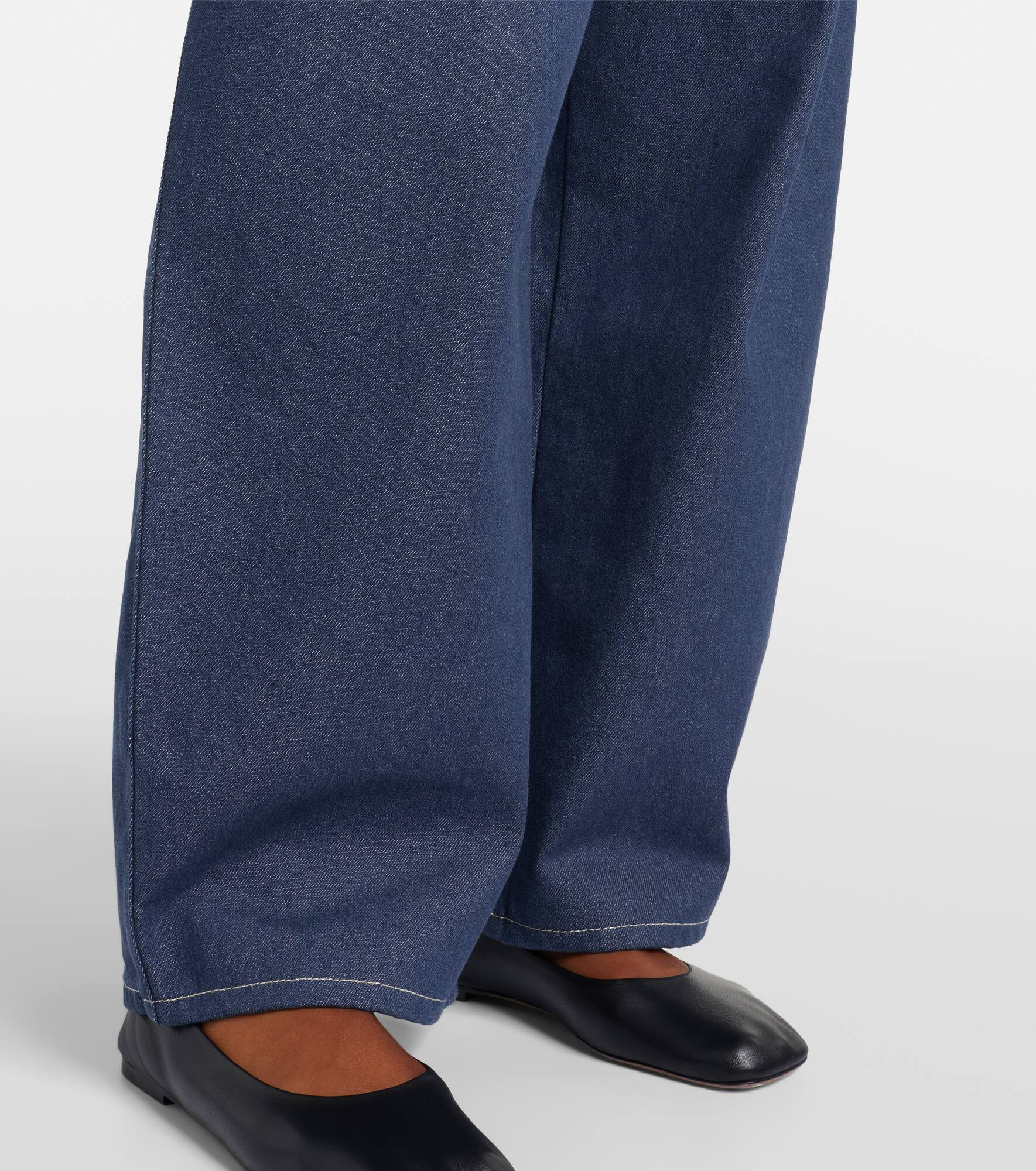 High-rise barrel-leg jeans - 6
