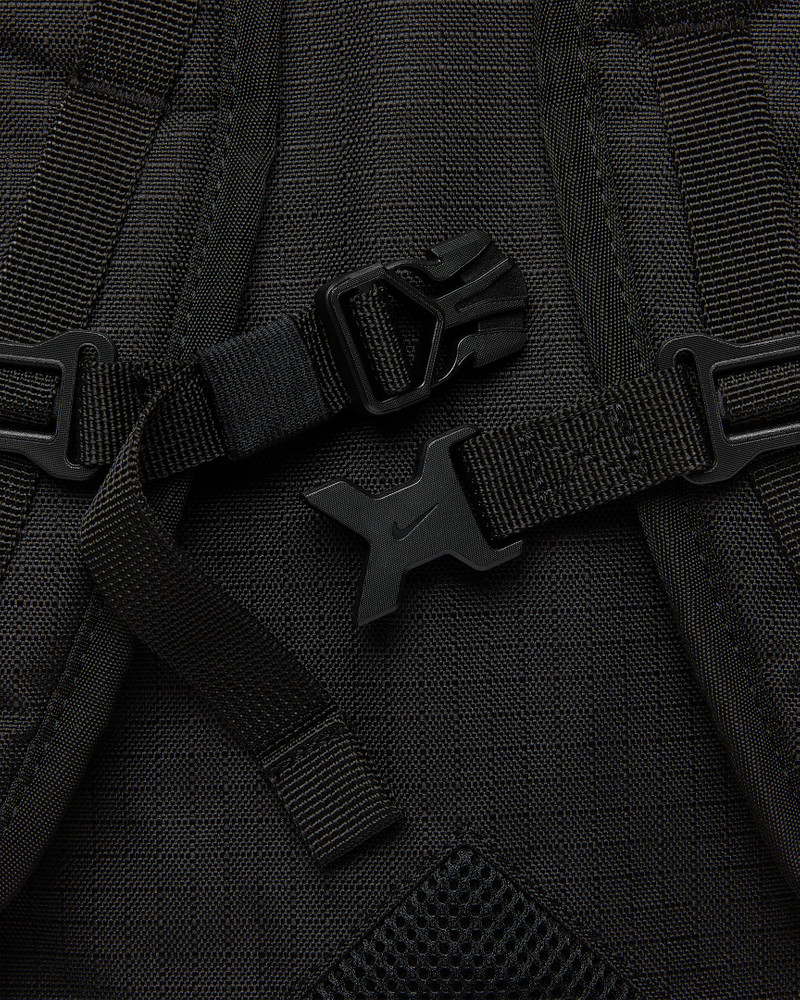 Nike Track Backpack (27L) 9