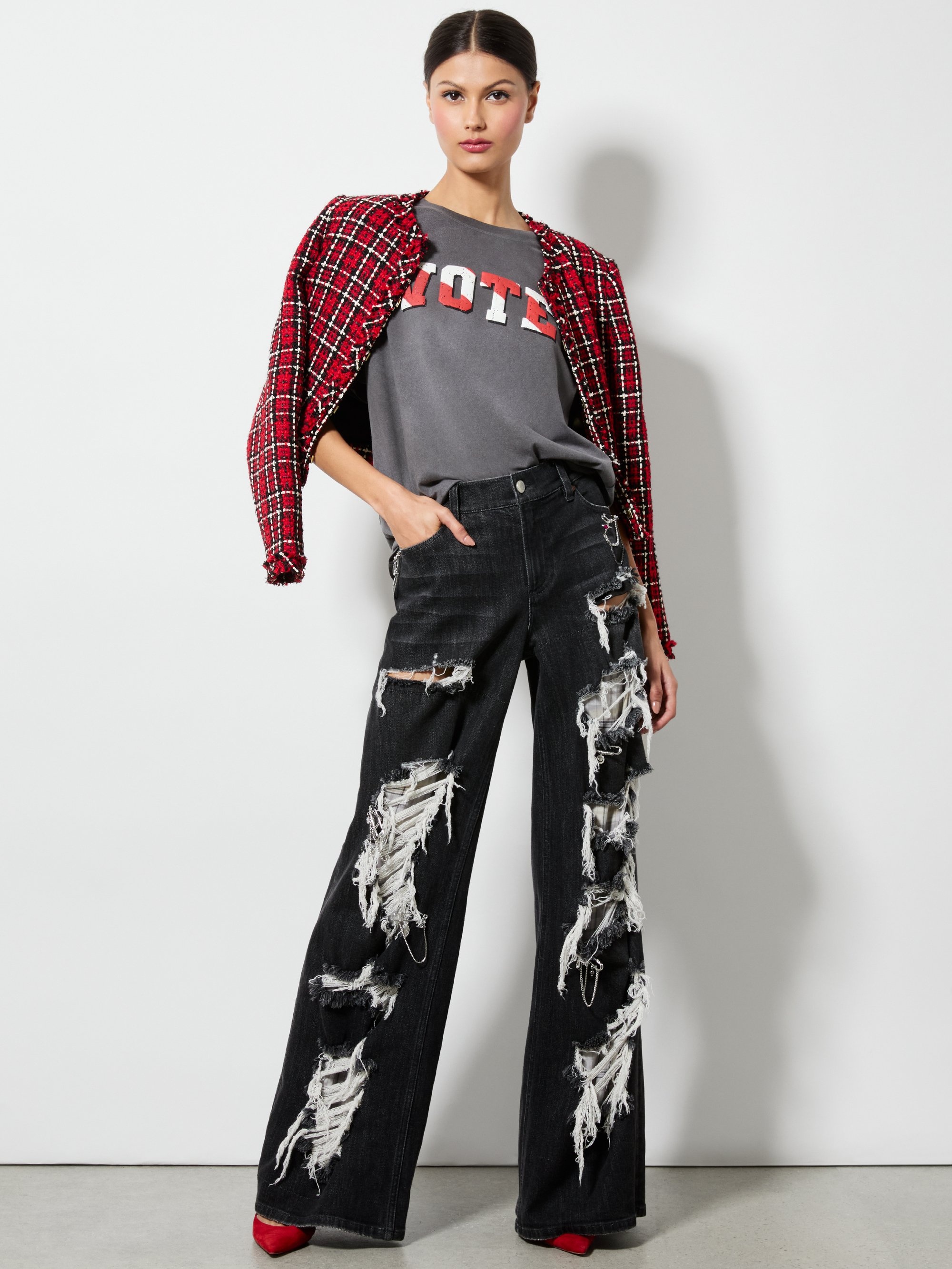A+O X I AM A VOTER® EVAN OVERSIZED TEE - 6
