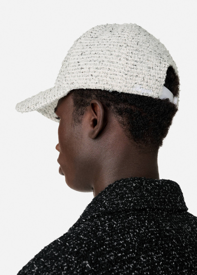 Bouclé Signature Cap 5