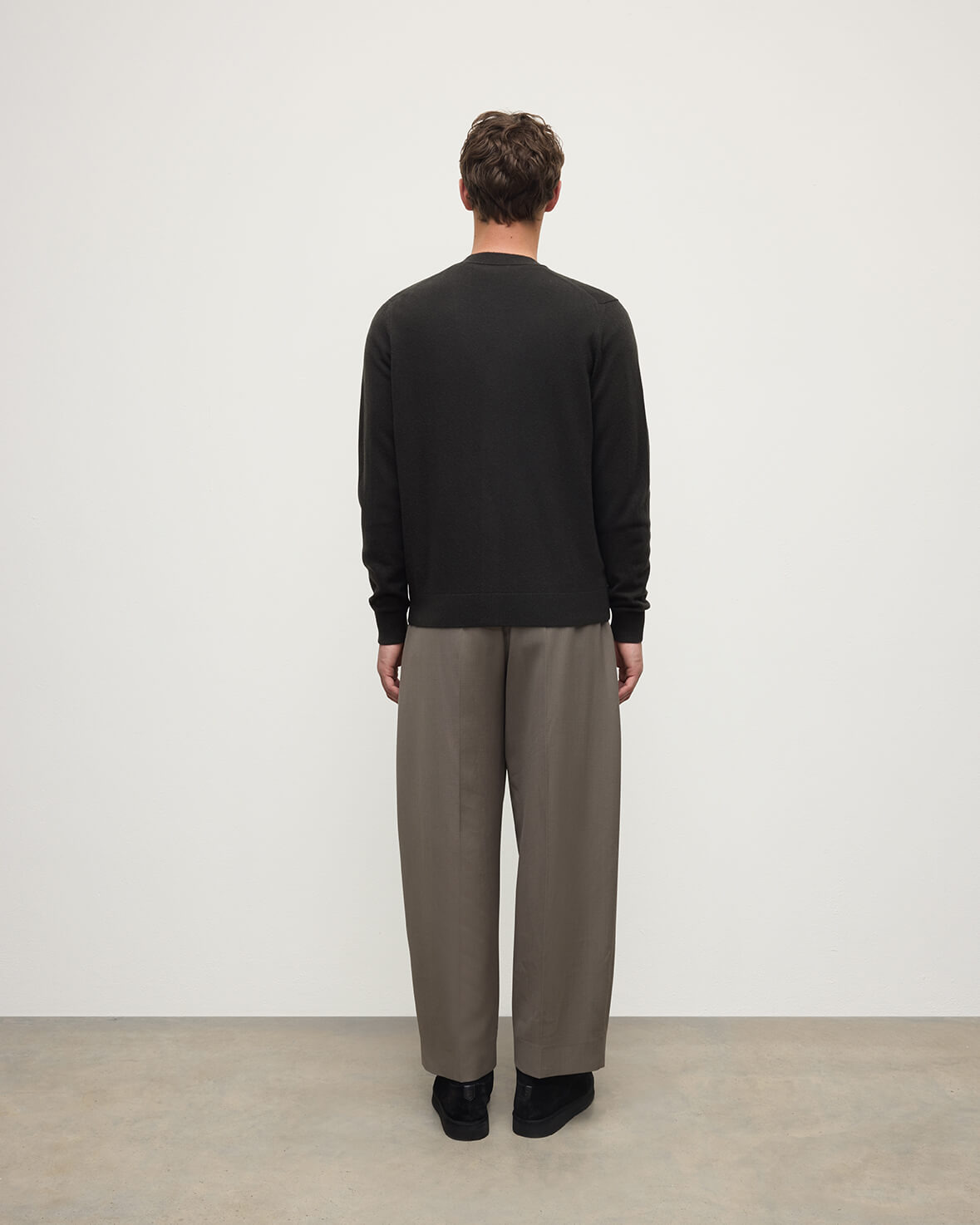 Classic Cashmere Grey Cardigan - 4