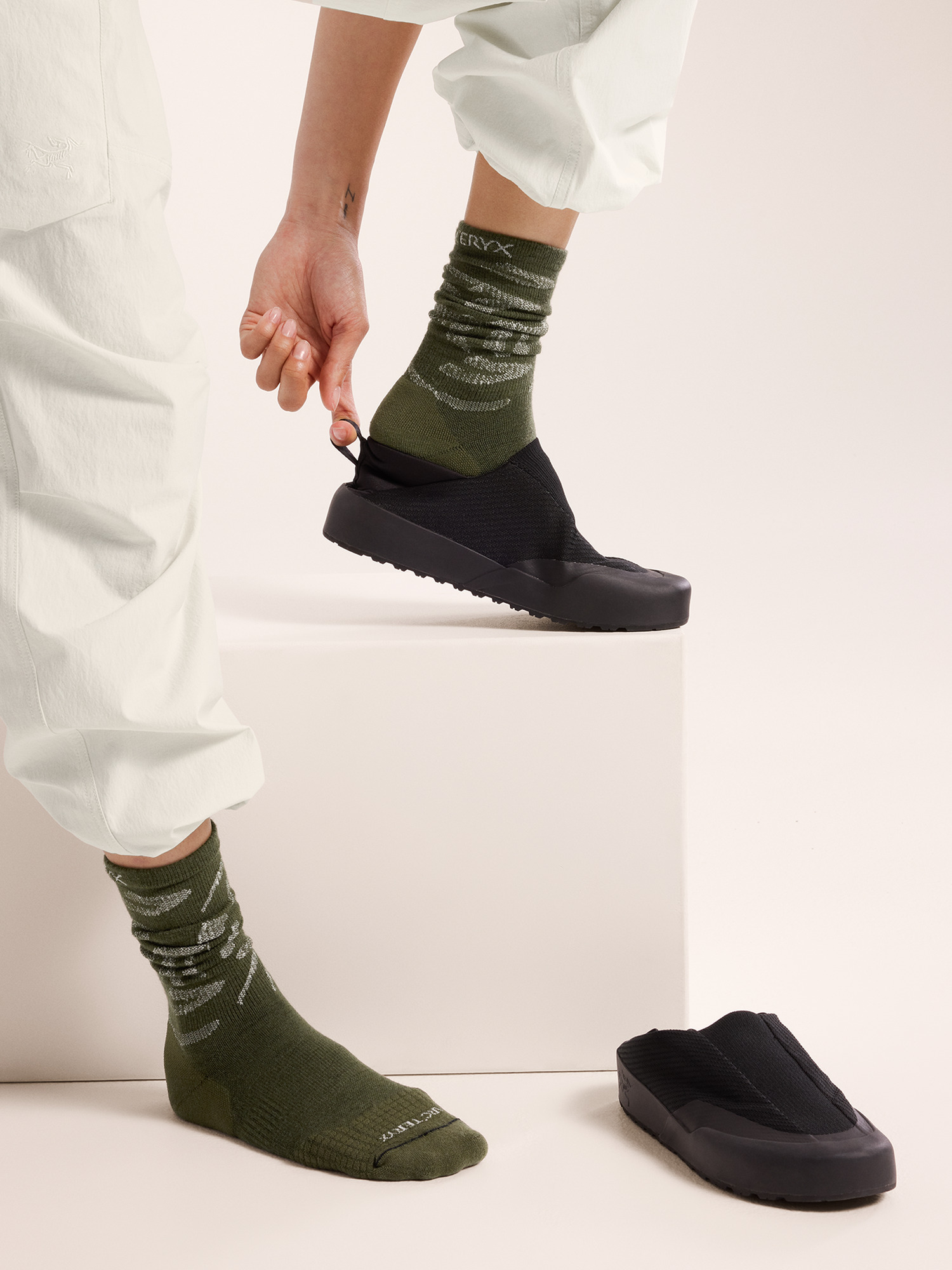Merino Wool Grotto Mid Sock - 6