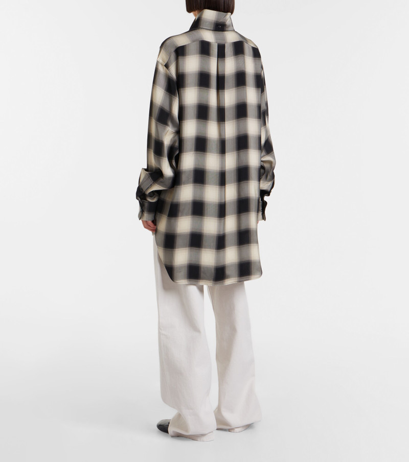 Checked oversized shirt 4