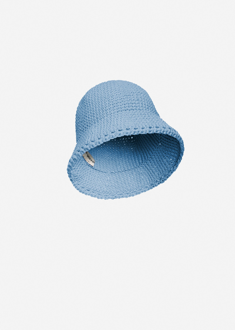 Crochet bucket hat in light blue 1