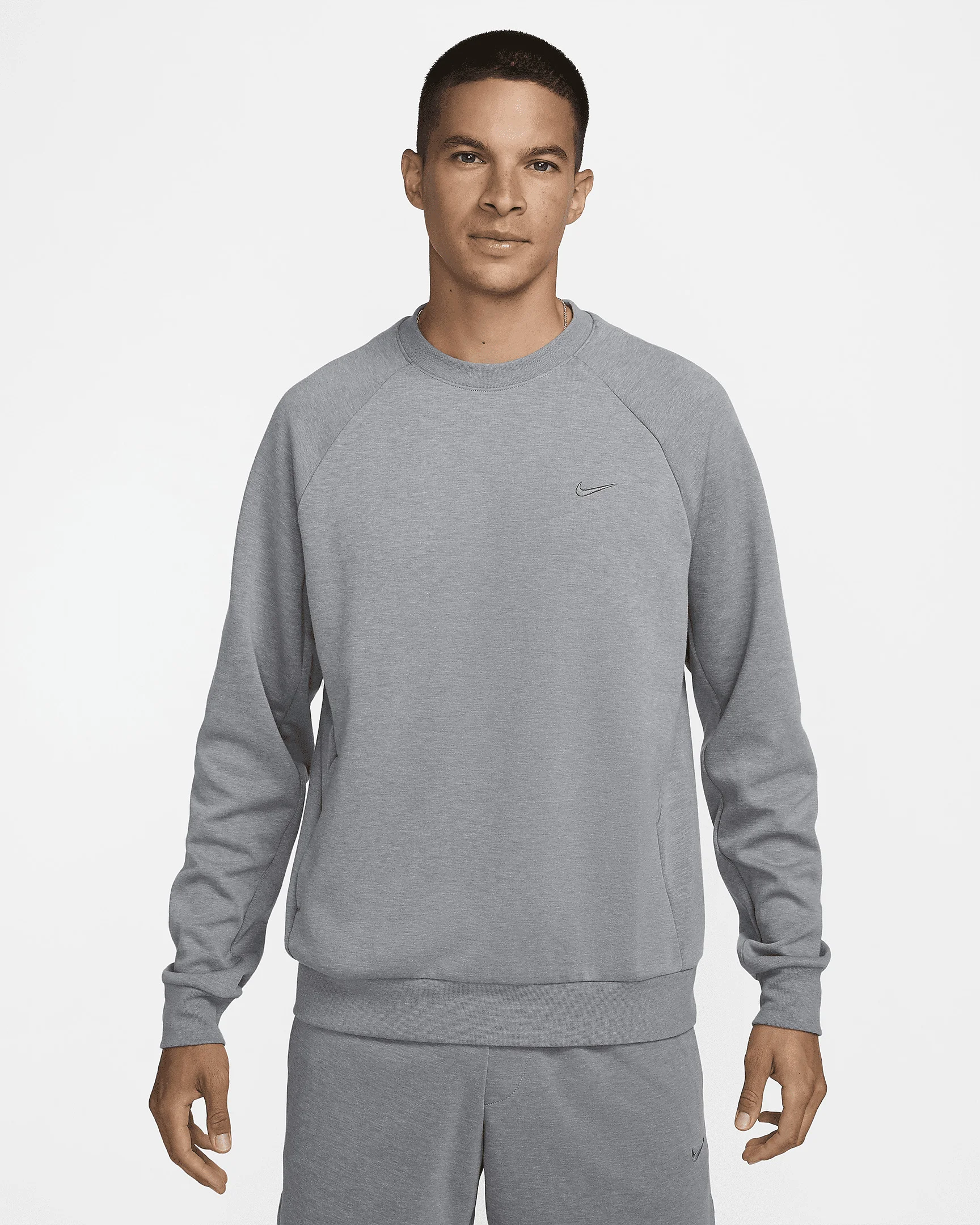 Nike Primary Men's Dri-FIT UV Versatile Crew - 1