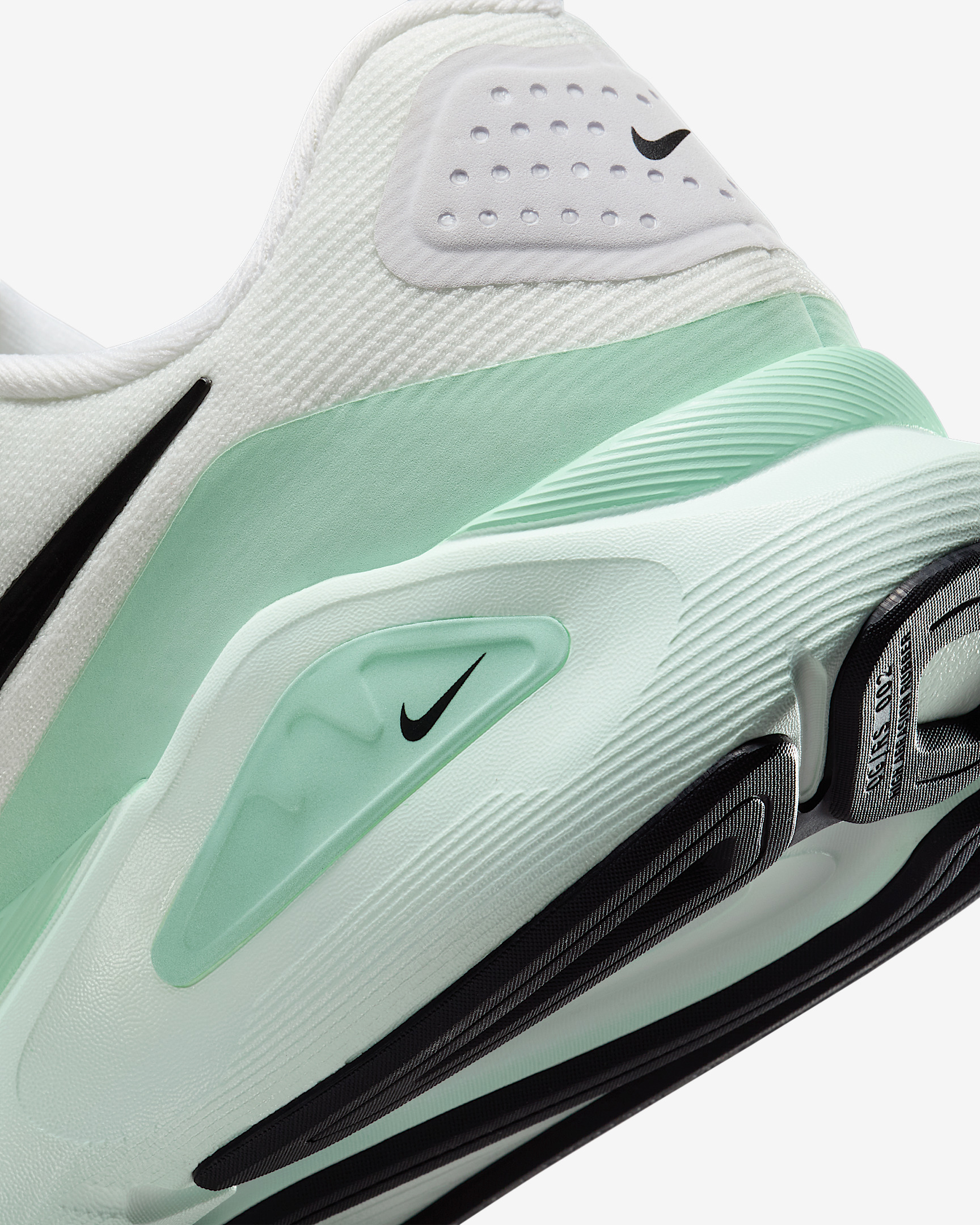 Nike Structure 26 Women's Road Running Shoes (Extra Wide) - 8