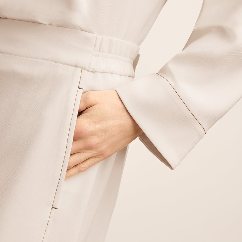 Jules Effortless Blouse - Everyday Crepe with Topstitch 5