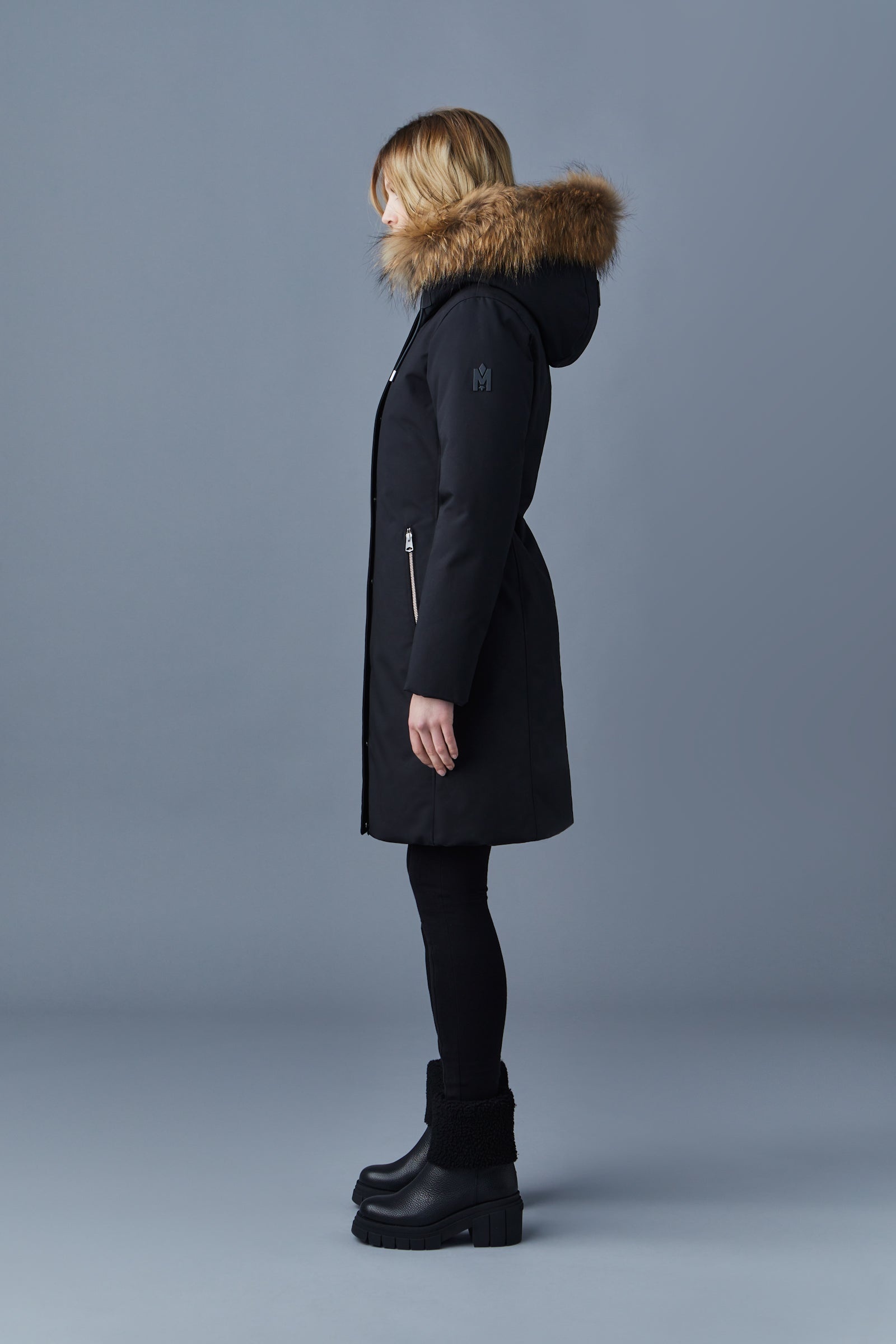 SHILOH 2-IN-1 fitted down coat with removable bib and natural fur - 3