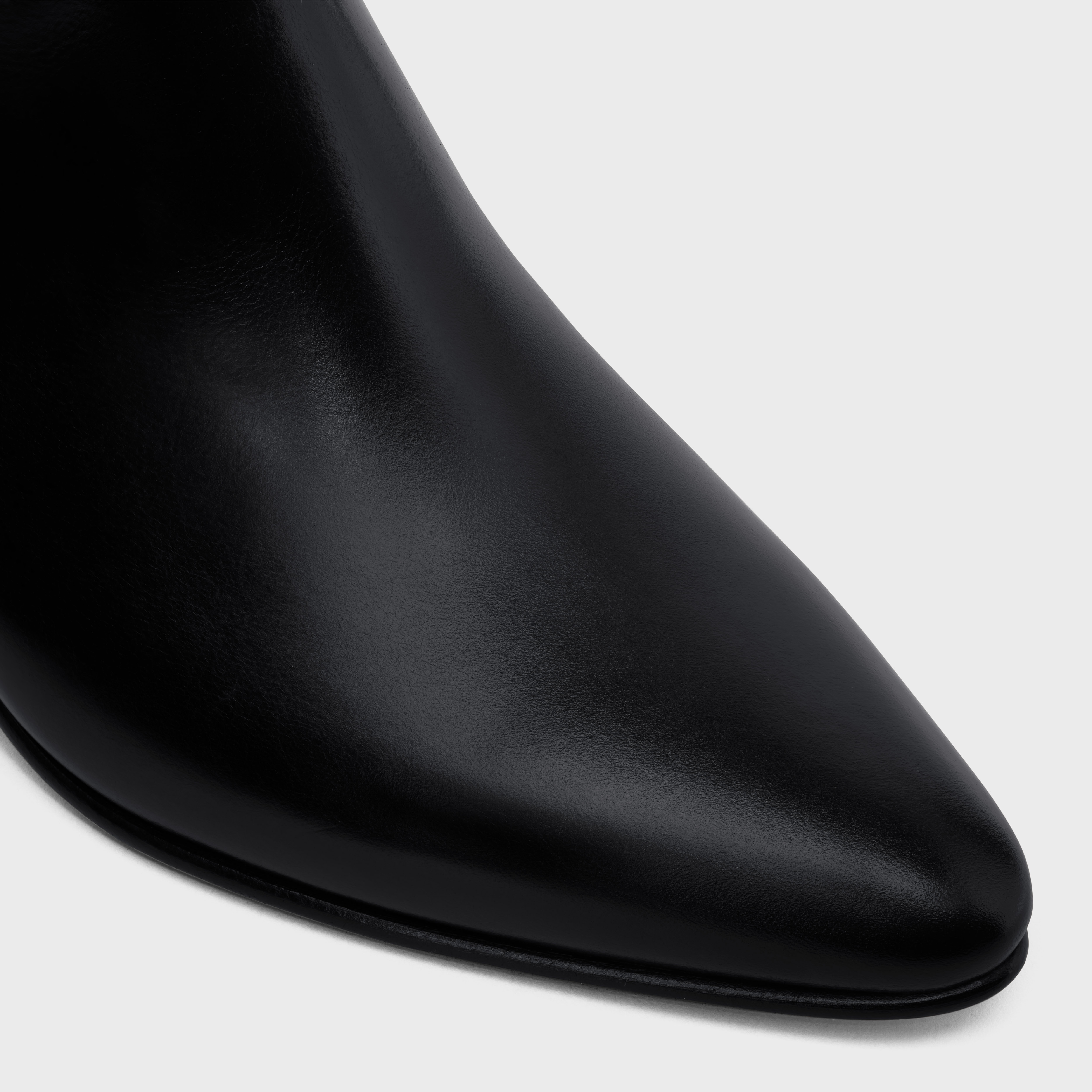 ブーツ CELINE DRUGSTORE BACK BUCKLE ZIPPED BOOT IN SHINY CALFSKIN CELINE DRUGSTORE BACK BUCKLE ZIPPED BOOT IN SHINY CALFSKIN