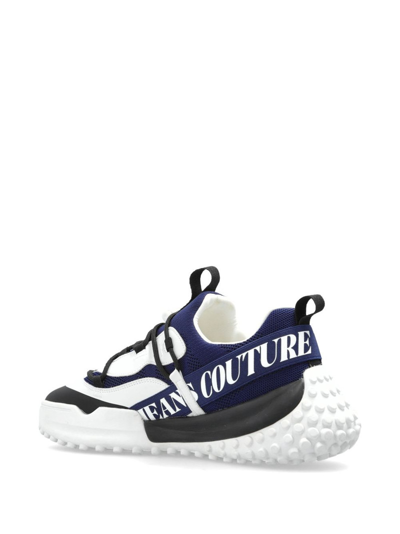 logo-ptint sneakers 4