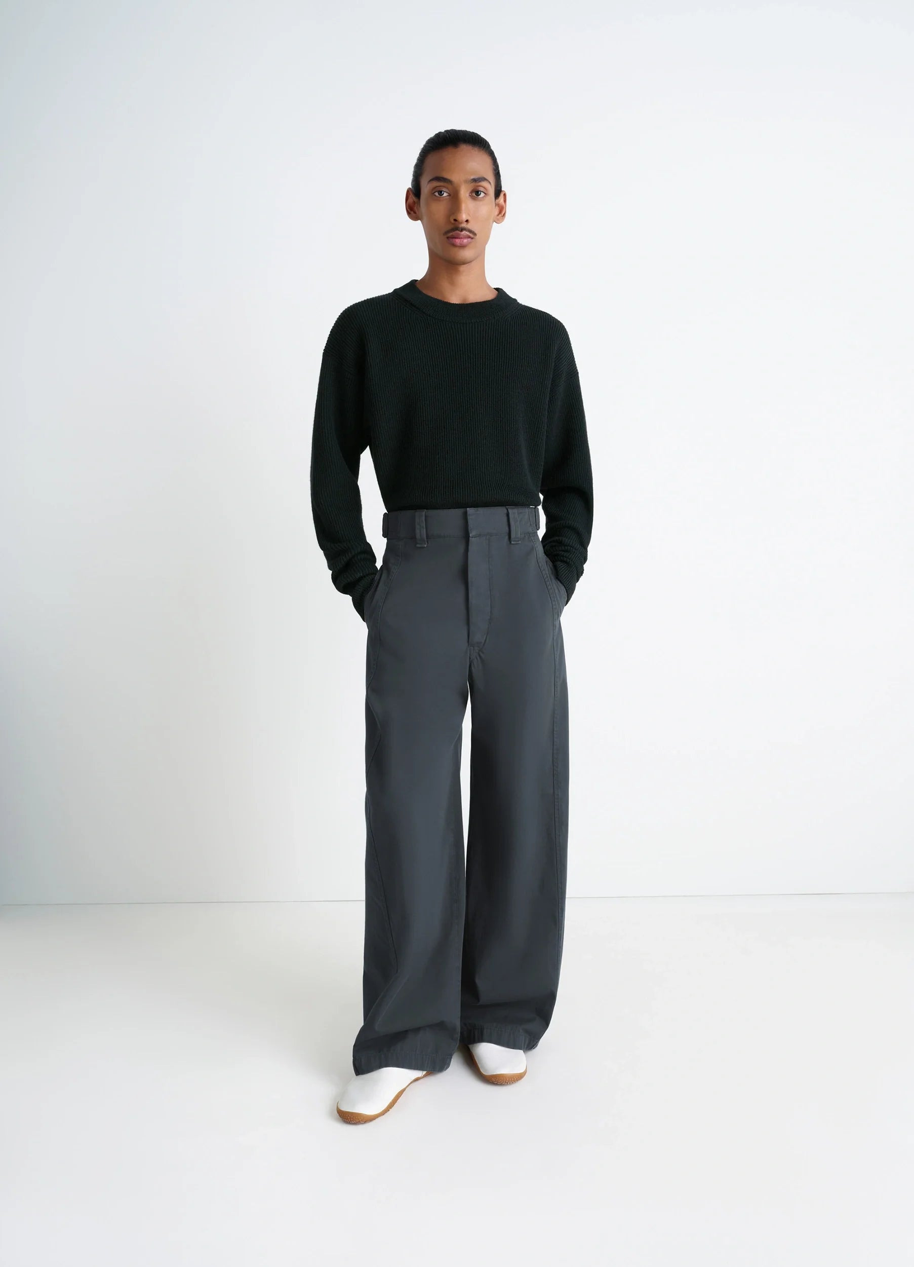 BOXY ROUND NECK SWEATER - 3