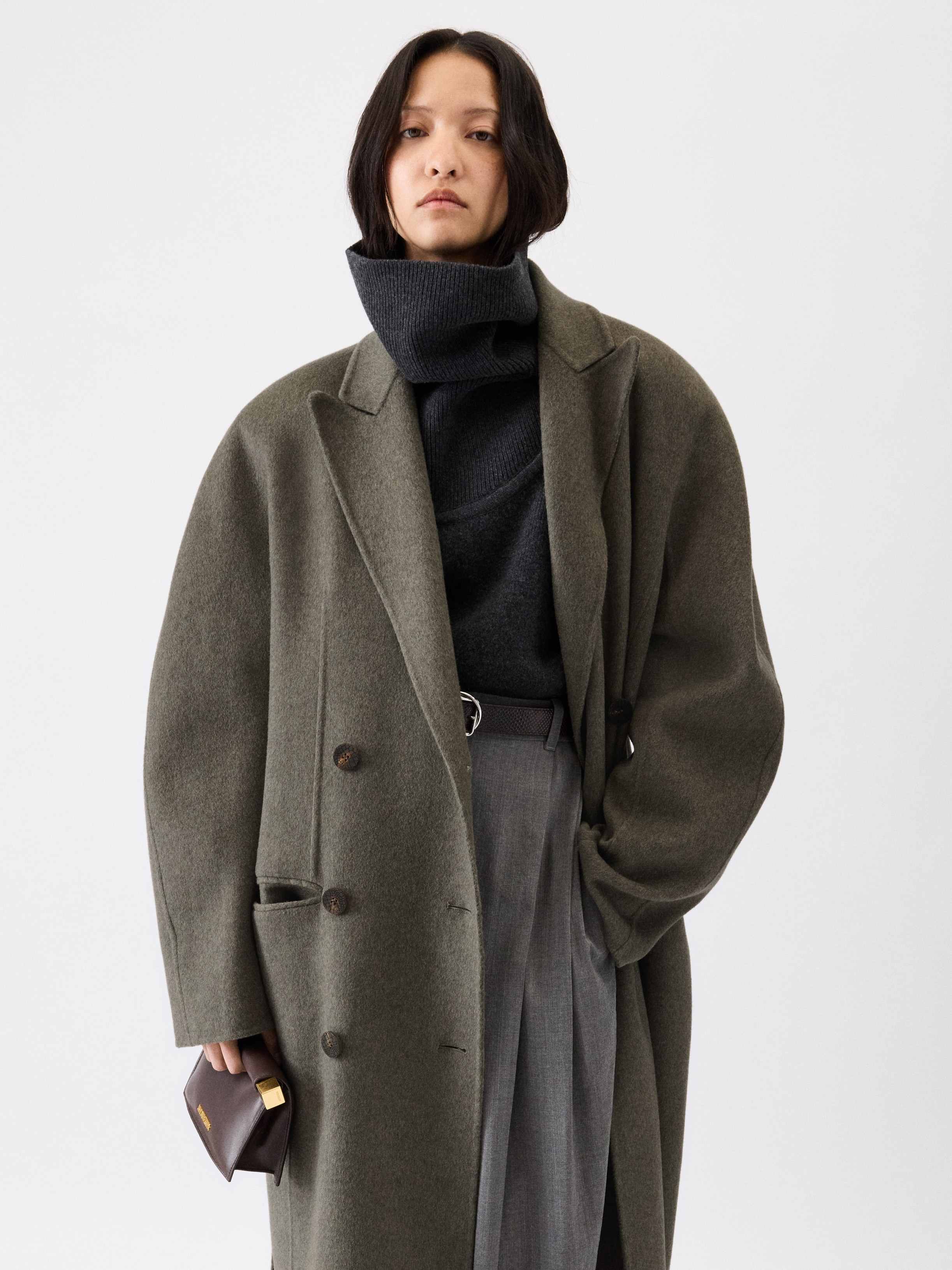 The Curvo Man's coat - 5