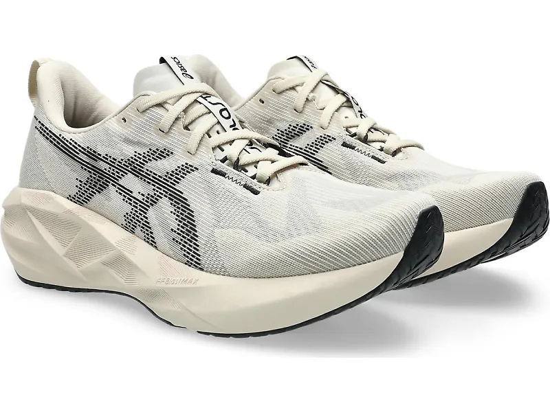 ASICS Novablast 5 - 3