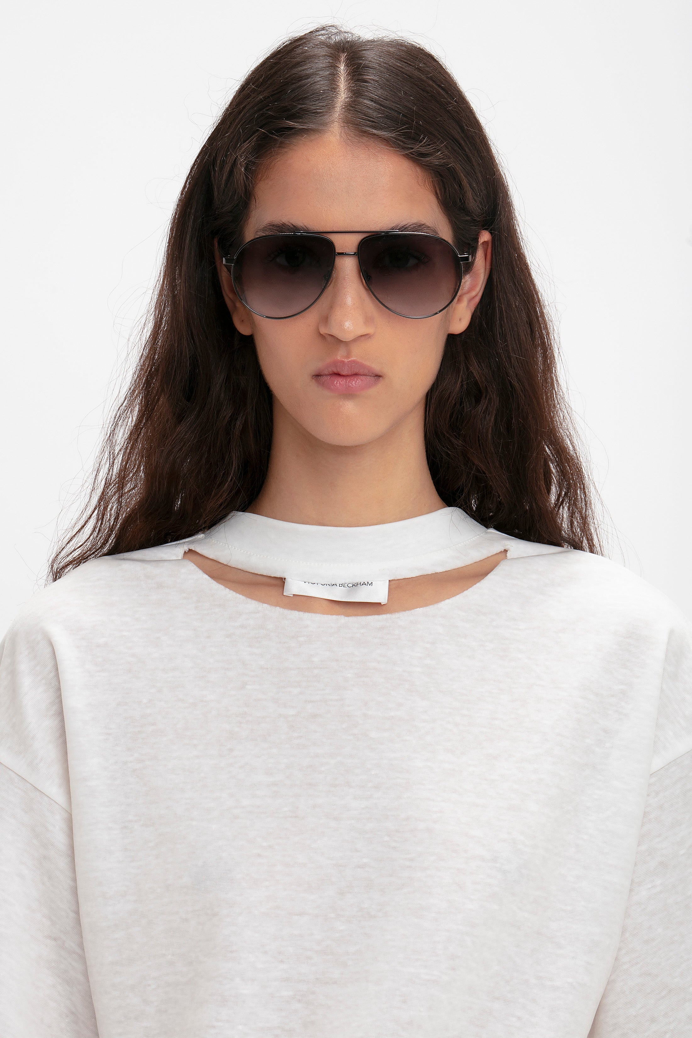 V Metal Pilot Sunglasses In Grey Gradient - 3