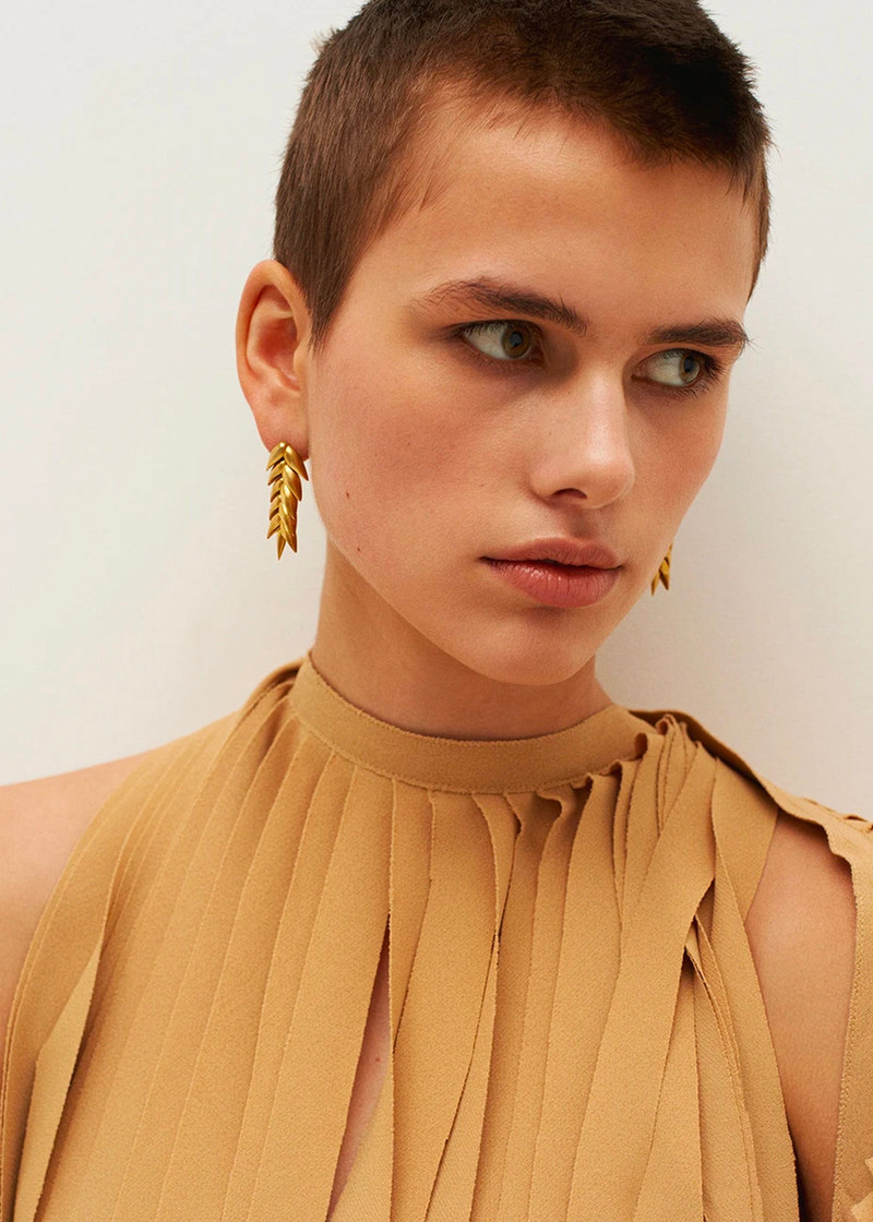 Bevza Spikelet Short Earrings - Gold 4