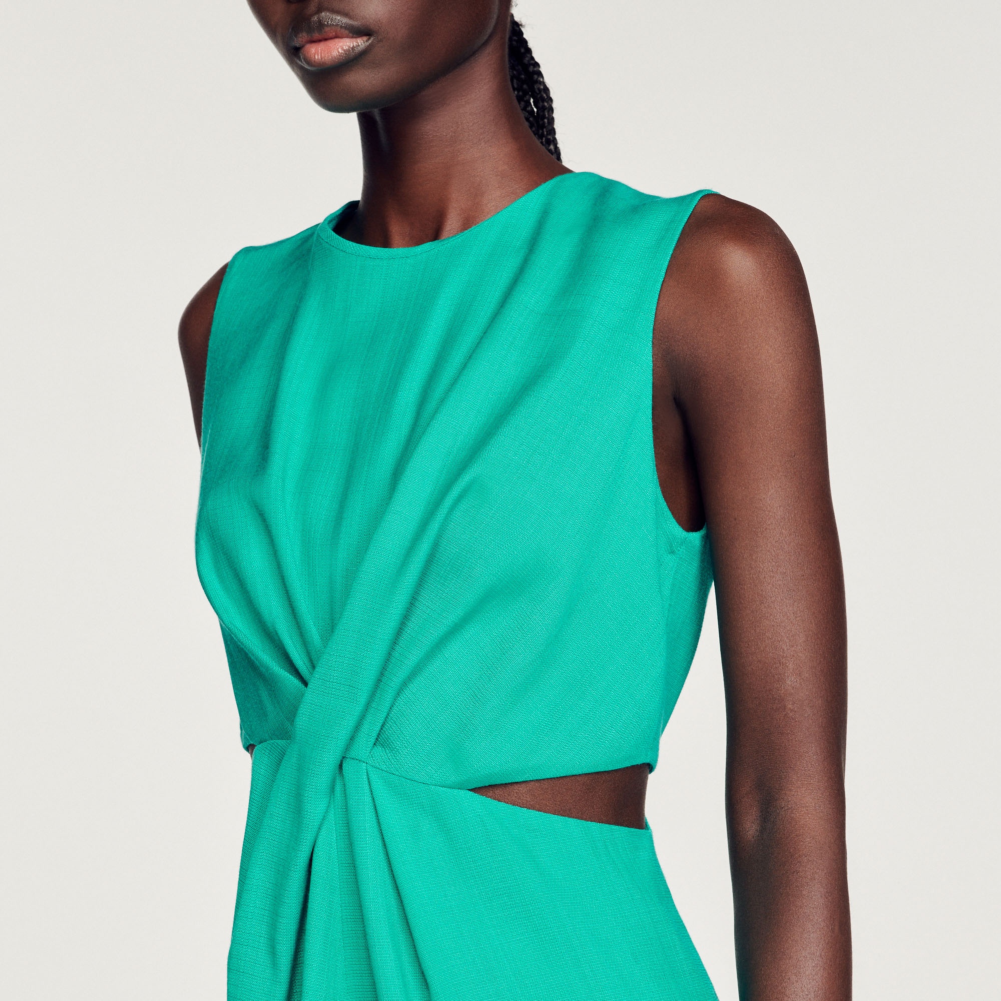 Short draped dress with cut-outs - 4