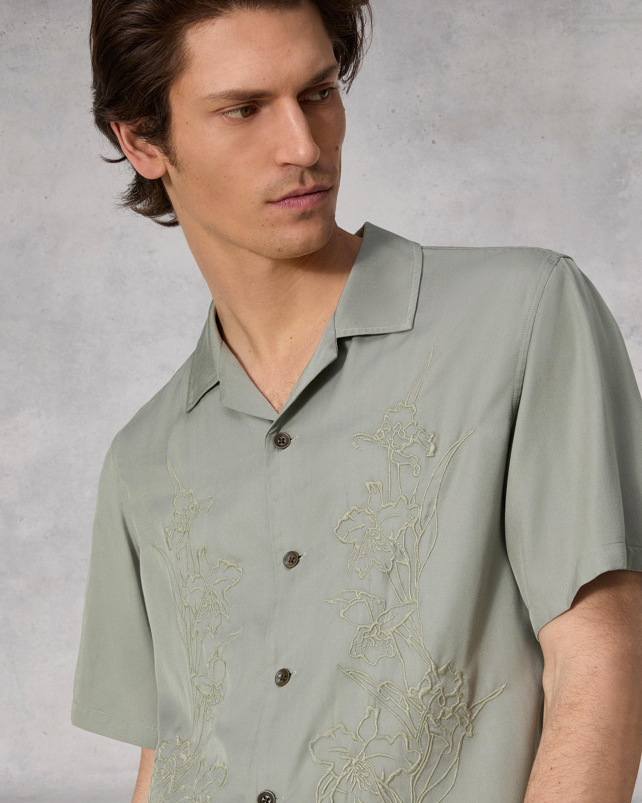 Avery Resort Embroidered Shirt
Relaxed Fit Button Down - 6