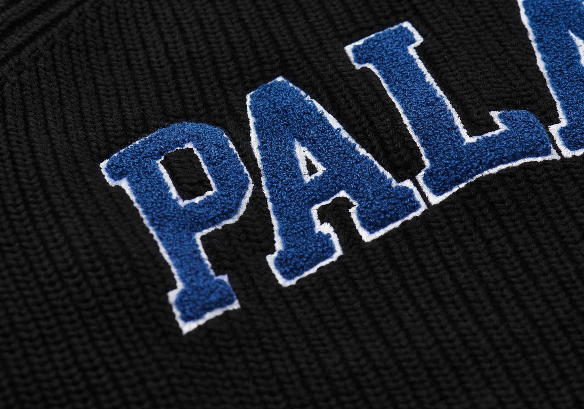 PALACE COLLEGIATE KNIT BLACK - P20KW029 | REVERSIBLE