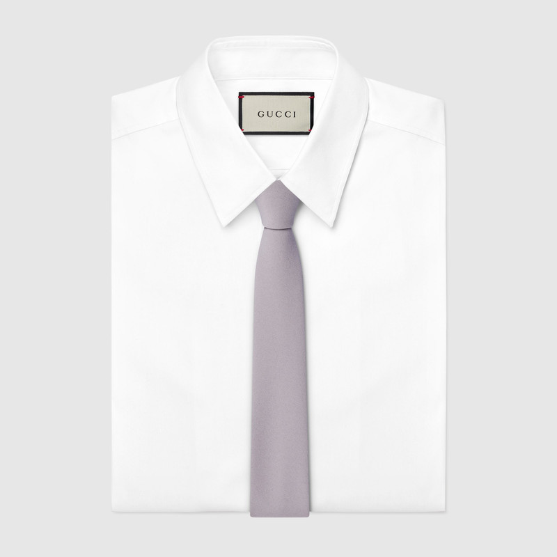 GUCCI Crepe-effect silk blend tie outlook
