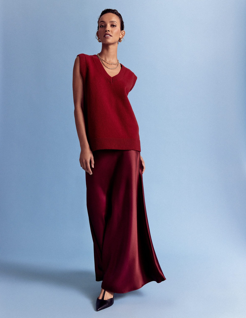 Marion Merino V-Neck Vest-Crimson Red 6