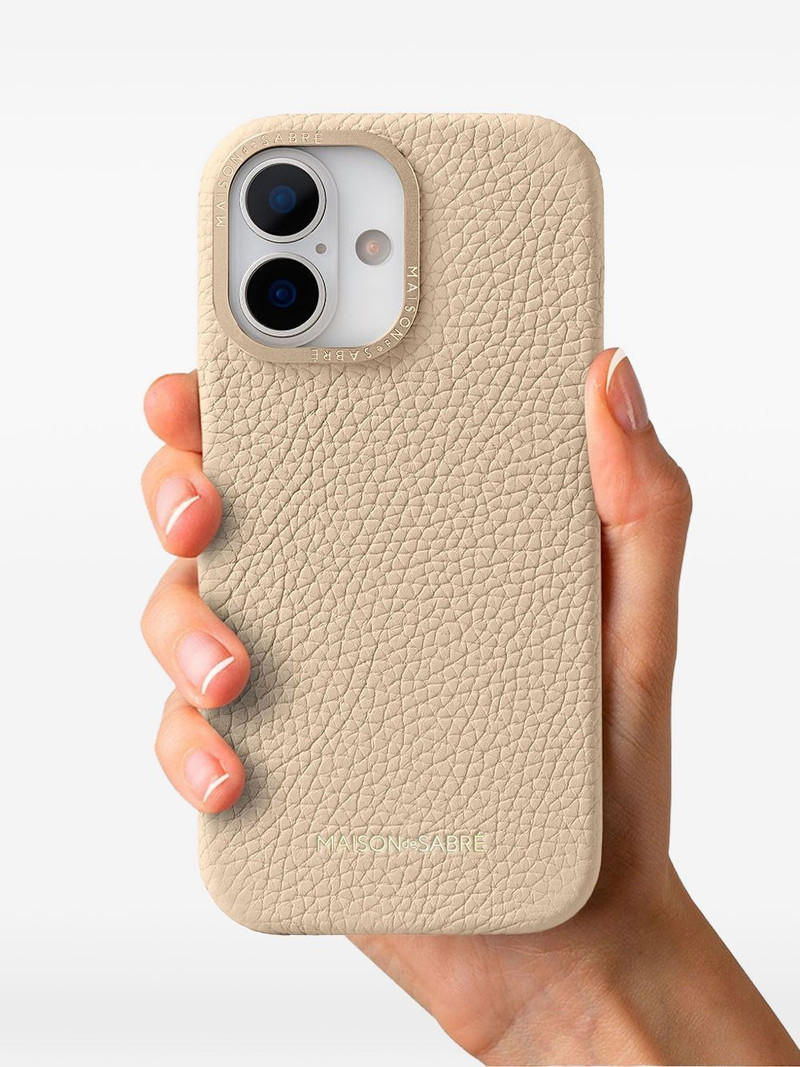 logo-lettering iPhone 17 case 5