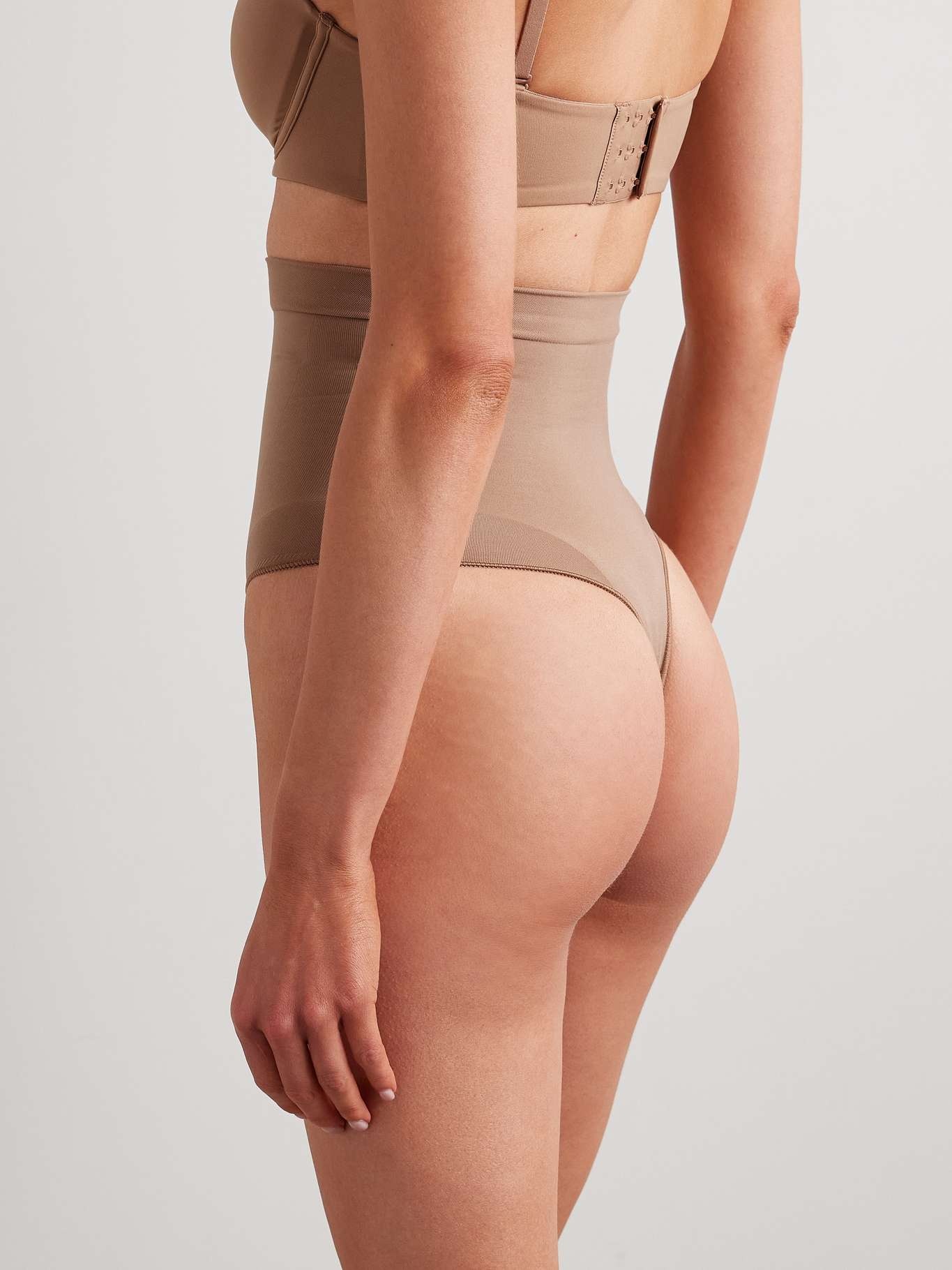 Seamless Sculpt High-Waisted Thong - Sienna Light brown - 3