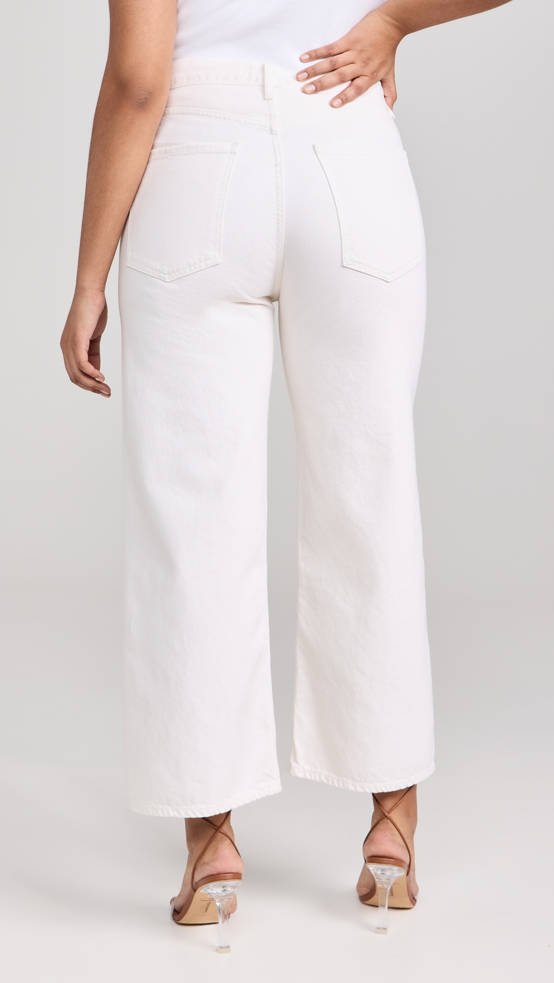 Ren: High Rise Wide Leg Jeans - 9