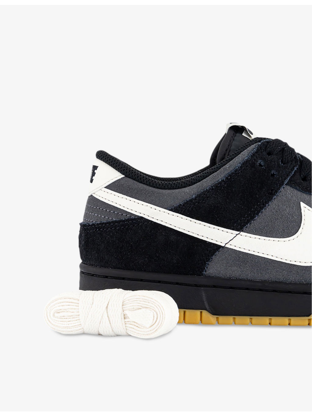 Nike Dunk Suede Low-Top Trainers - 5