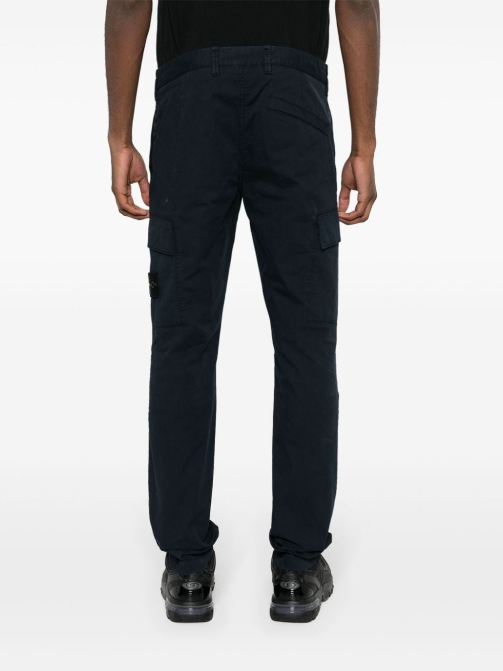 Compass-badge tapered trousers - 4