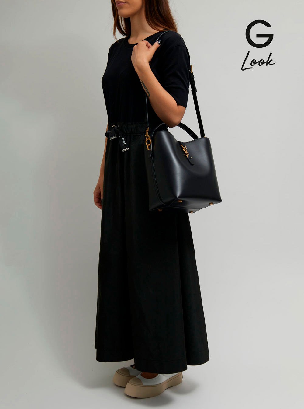 Saint Laurent Women 'Le 37' Black Bucket Bag With Cassandre Closure In Smooth Leather Woman - 6