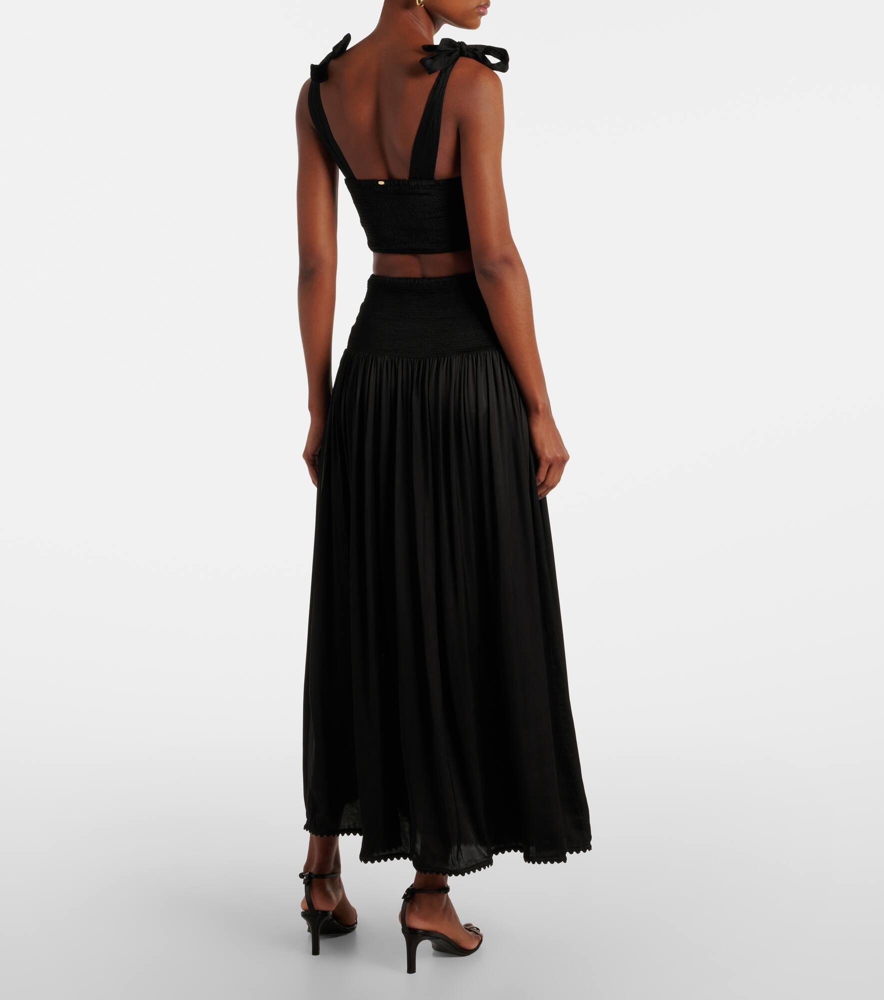 Carla halterneck crop top - 3