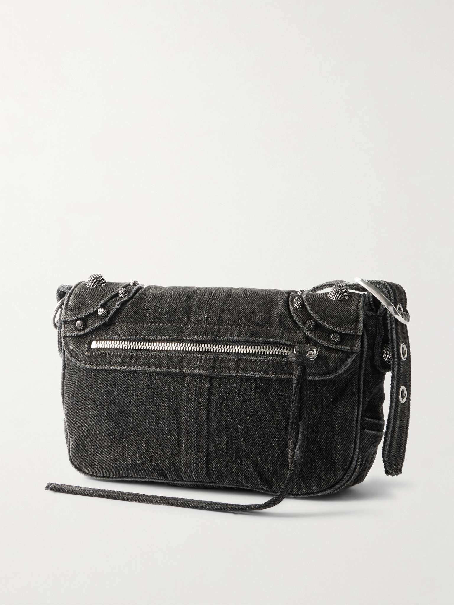 バレンシアガ LE CAGOLE XS FLAP BAG DENIM BLACK WASHED DENIM BALENCIAGA Le Cagole XS Studded Washed-Denim Messenger Bag