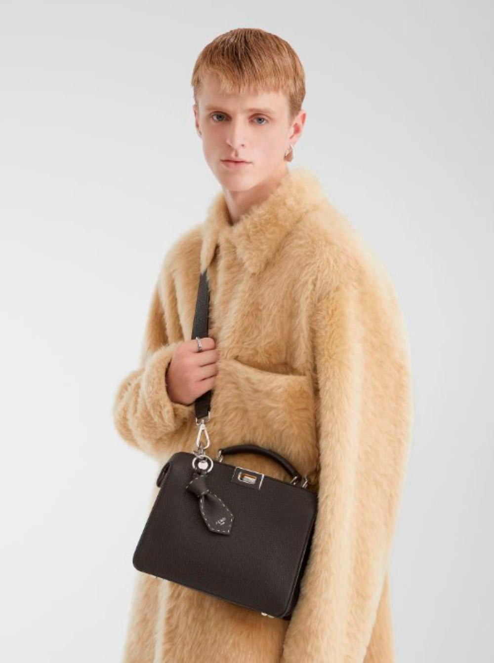 Fendi Men 'Iseeu Small' Brown Handbag With Removable Internal Pocket In Leather Man - 6