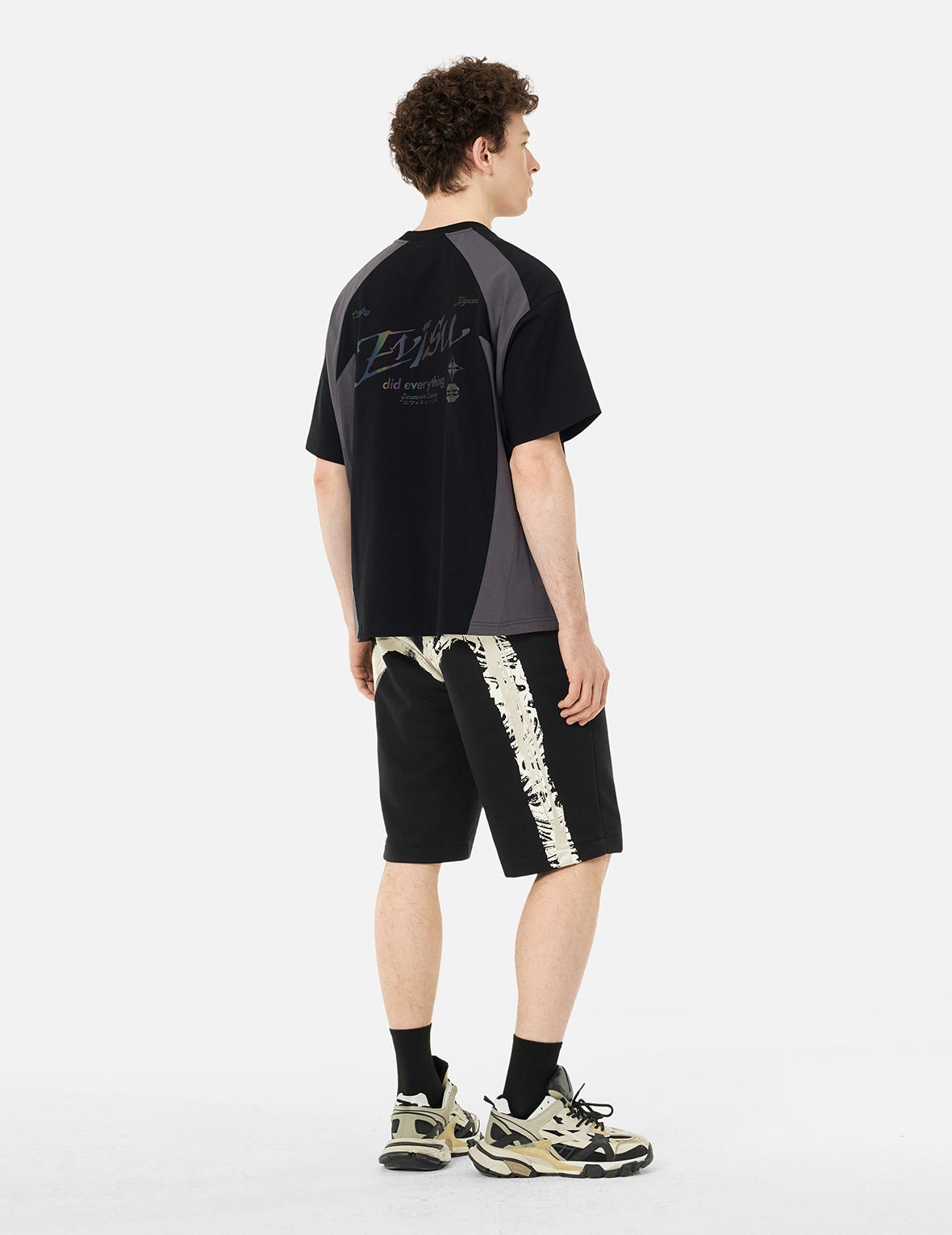 Artistic Brush Daicock Print Regular Fit Sweatshorts - 4