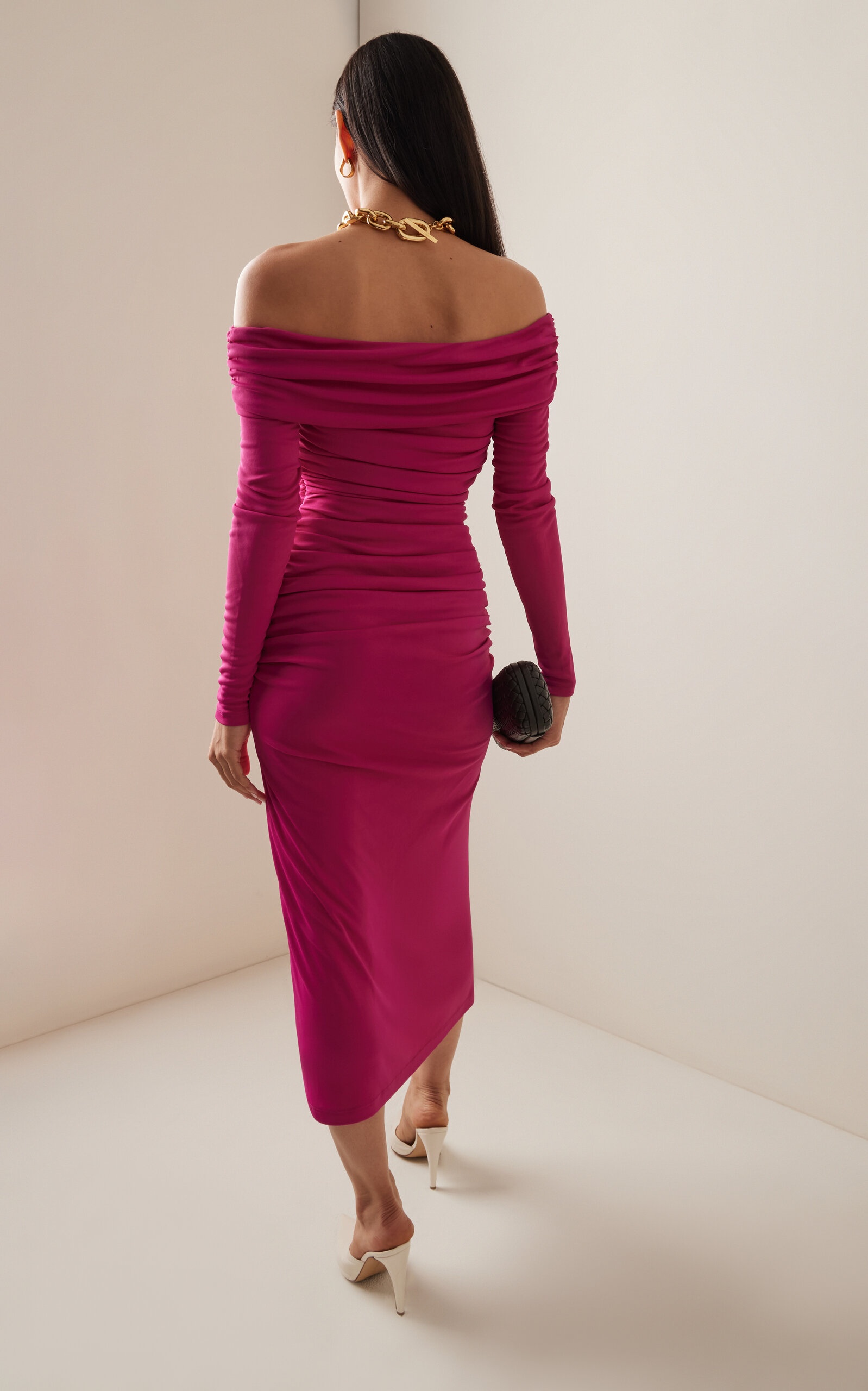 Ruched Off-The-Shoulder Jersey Midi Dress pink - 4