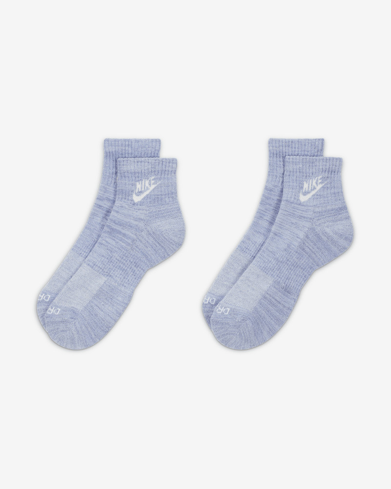 Nike Nike Everyday Plus Cushioned Ankle Socks outlook