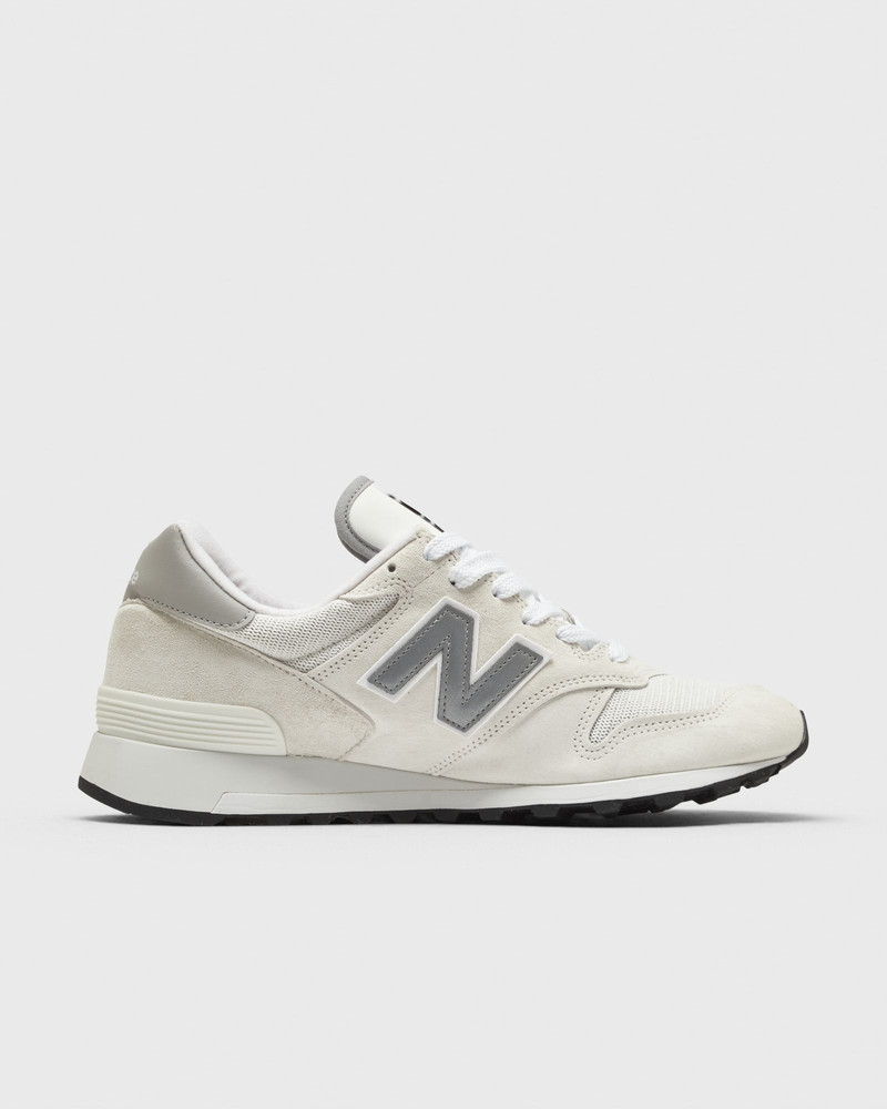 New Balance 1300 outlook